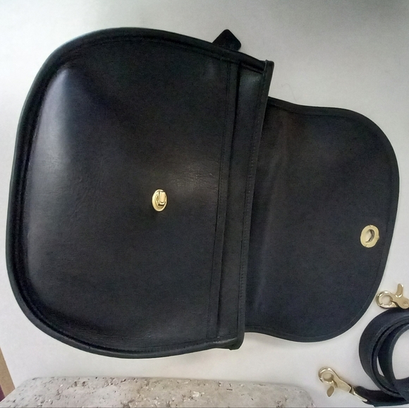 Coach Large Plaza Bag, Black, Late 1980's - Early 1990's - Picture 10 of 15